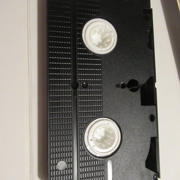 The Fox and the Hound VHS Black Diamond A Walt Disney Classic 2041 - Picture 4 of 7